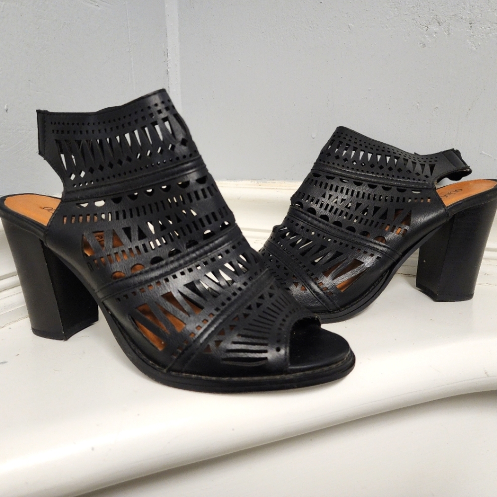 Women's Pumps